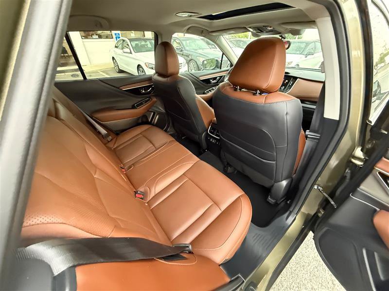 Used 2022 Subaru Outback Touring XT AWD/4WD image 27
