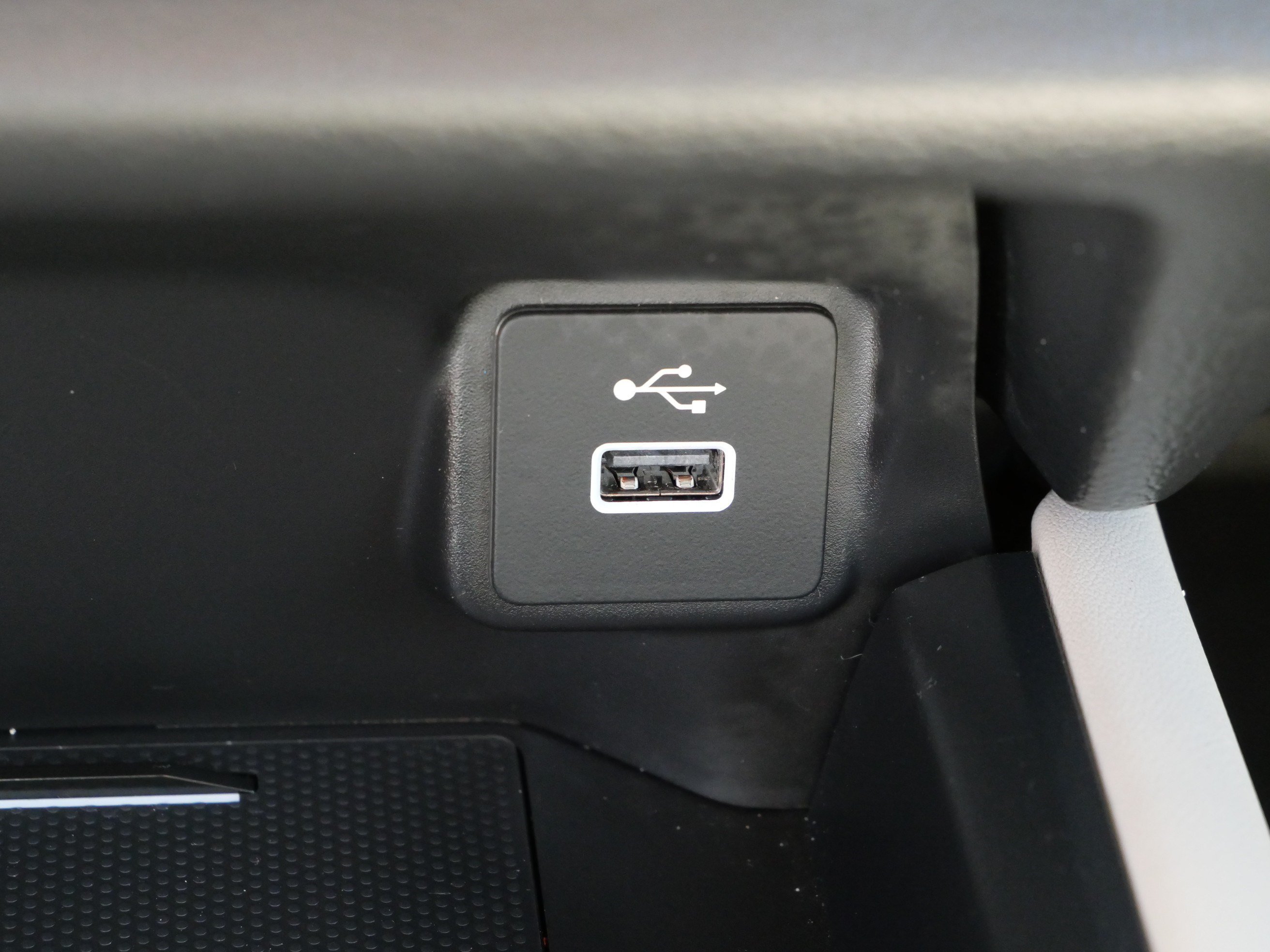 Used 2024 Honda HR-V EX-L image 31