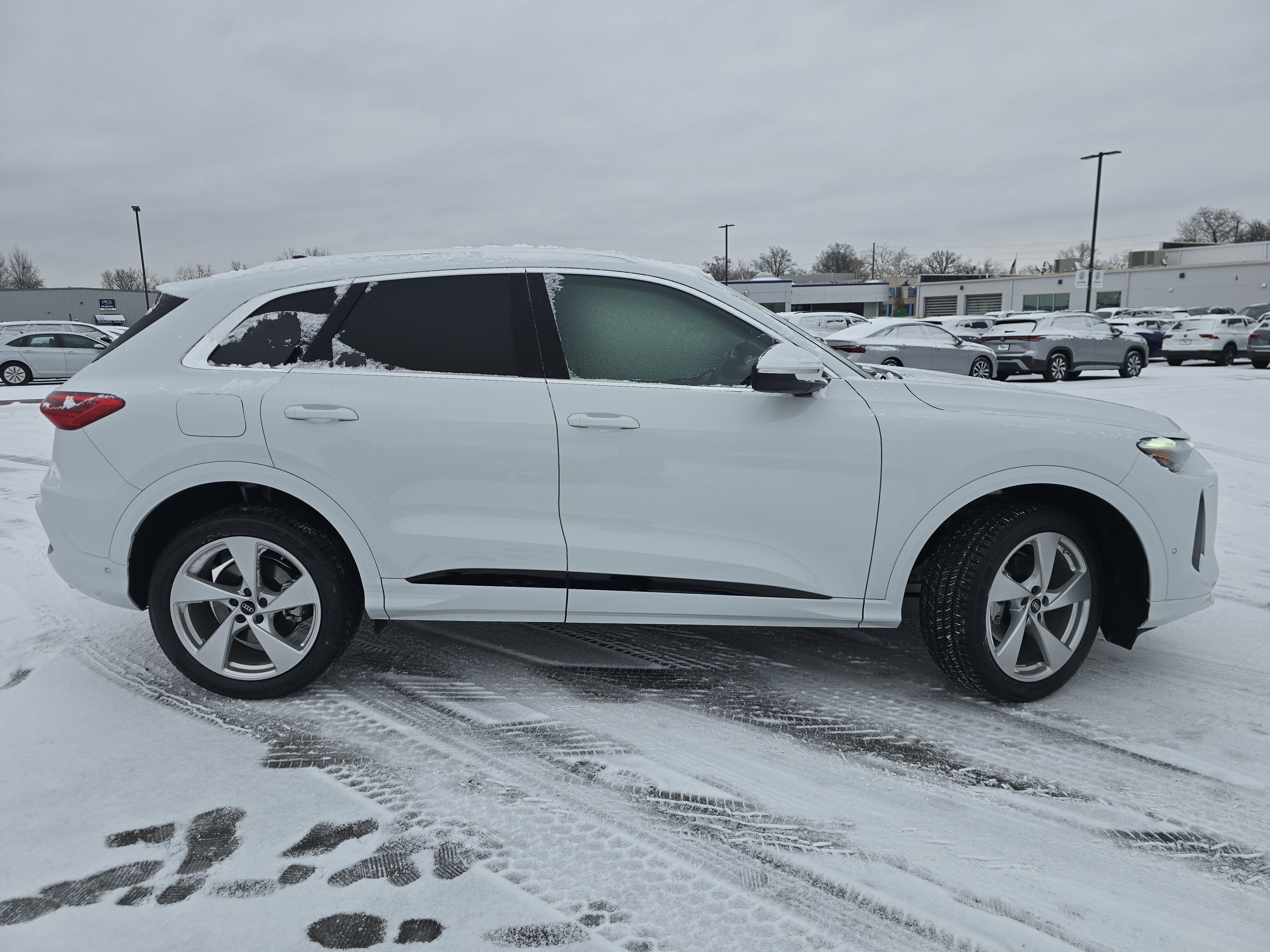 New 2025 Audi Q5 Premium Plus image 36