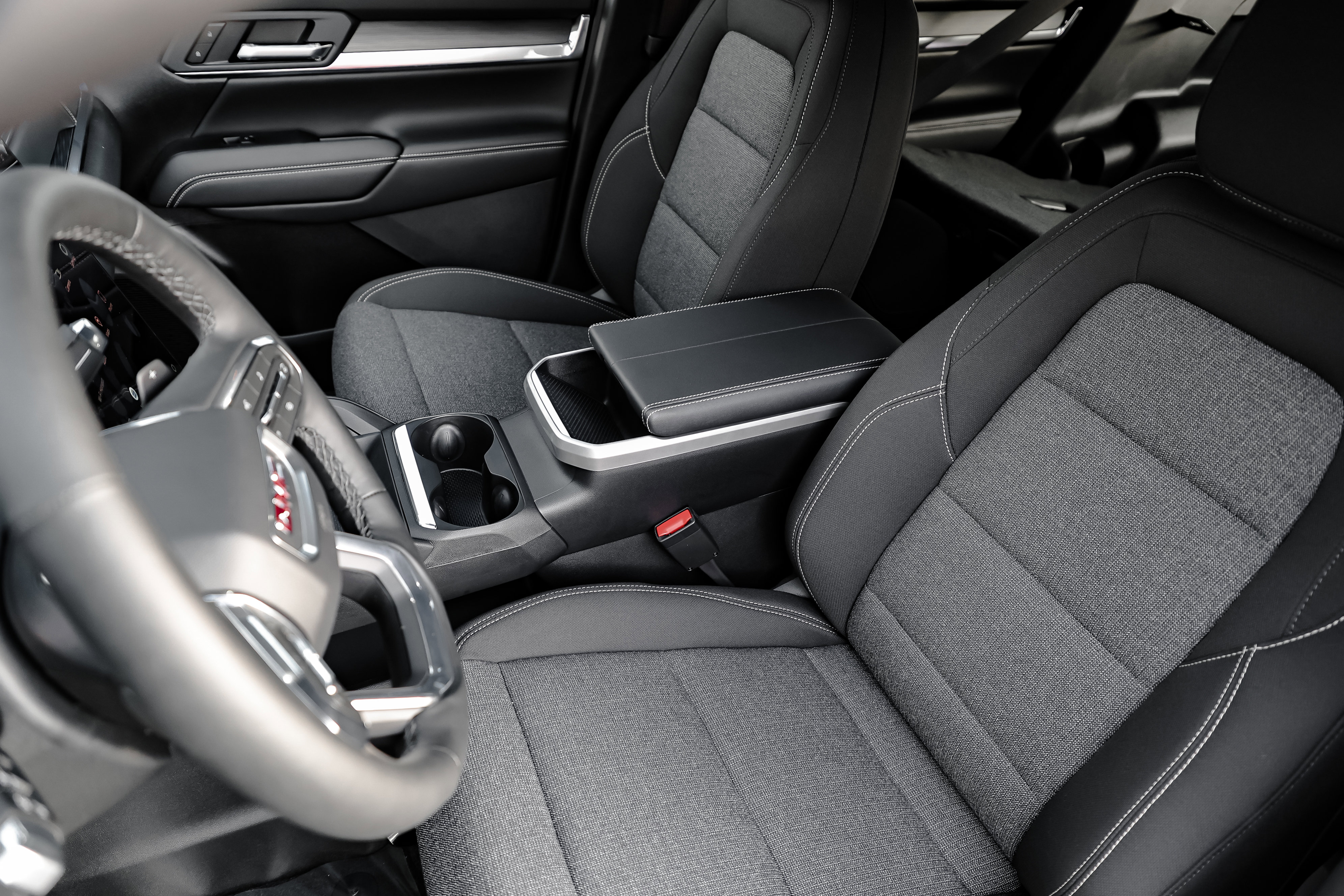 New 2026 GMC Terrain Elevation w/ LPO, Floor Liner Package image 12