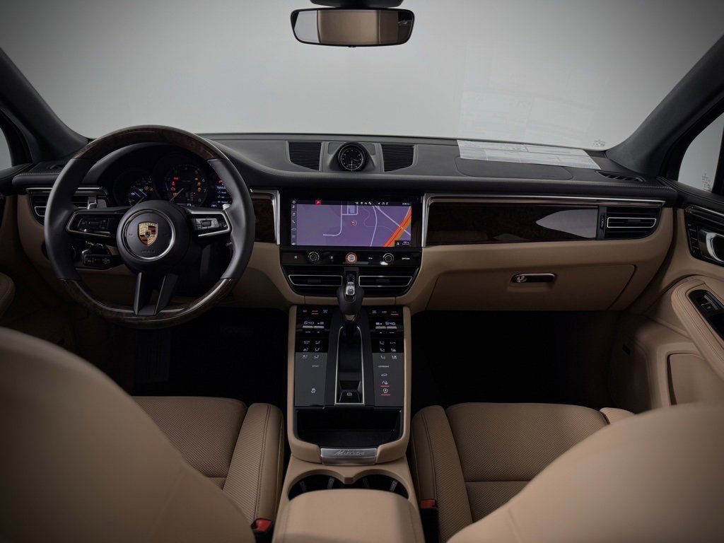 New 2025 Porsche Macan image 23
