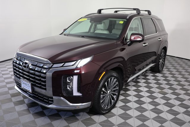 Used 2023 Hyundai Palisade Calligraphy image 4