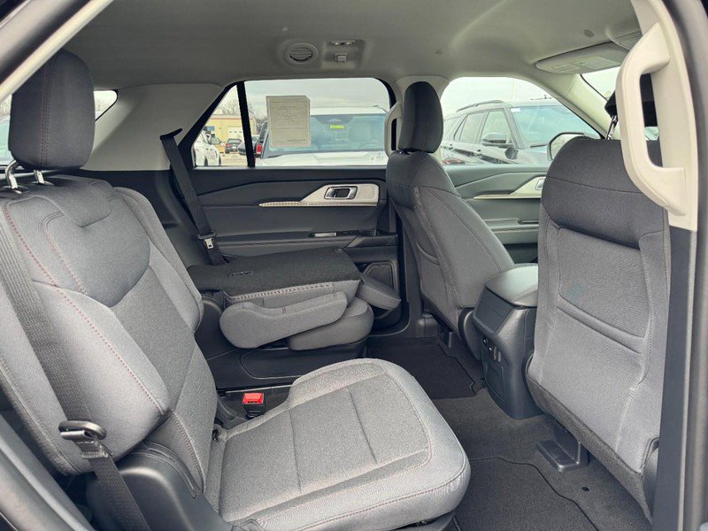 New 2026 Ford Explorer Active image 5