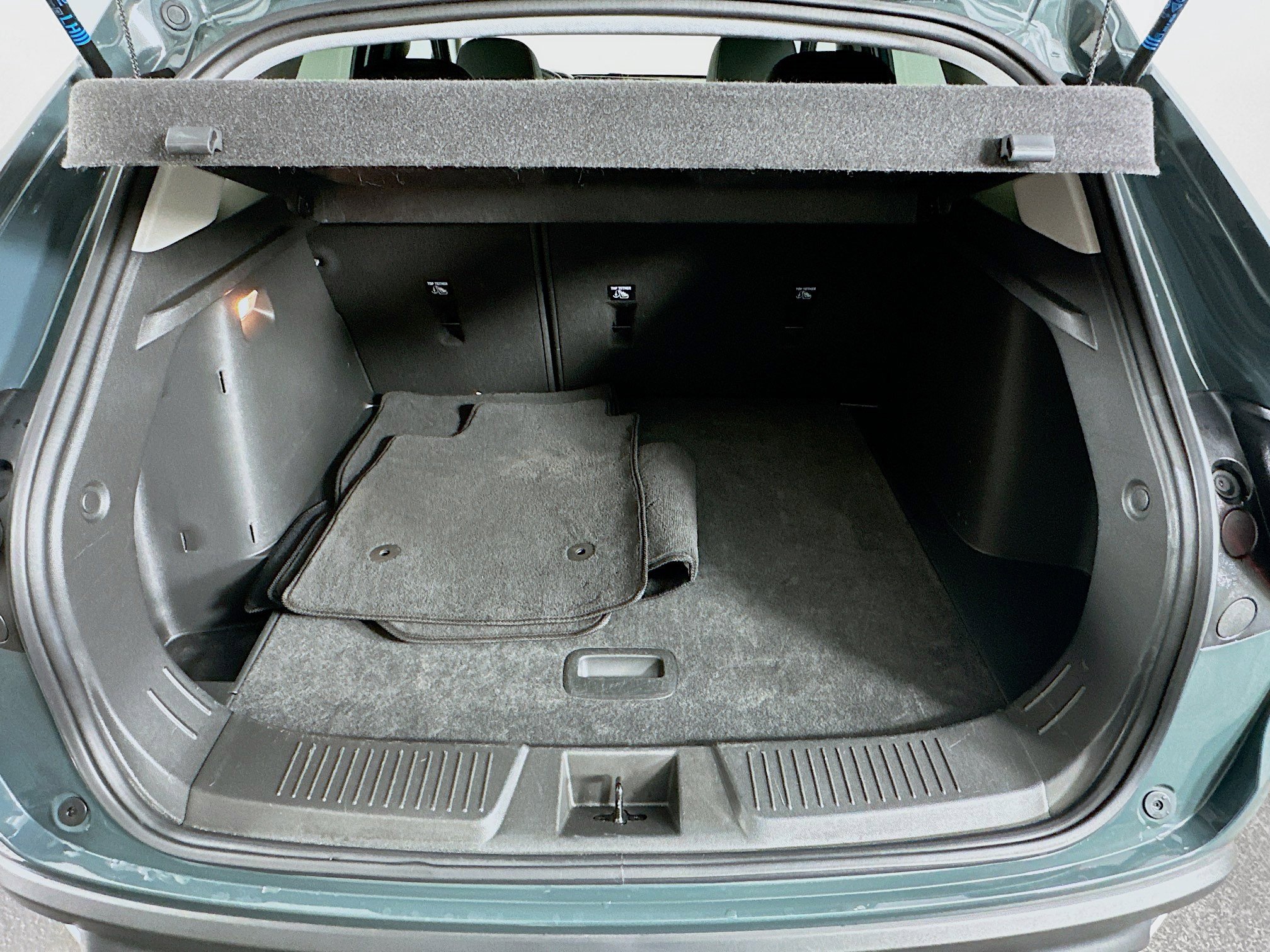 Used 2025 Chevrolet Trax LT w/ LT Convenience Package image 26