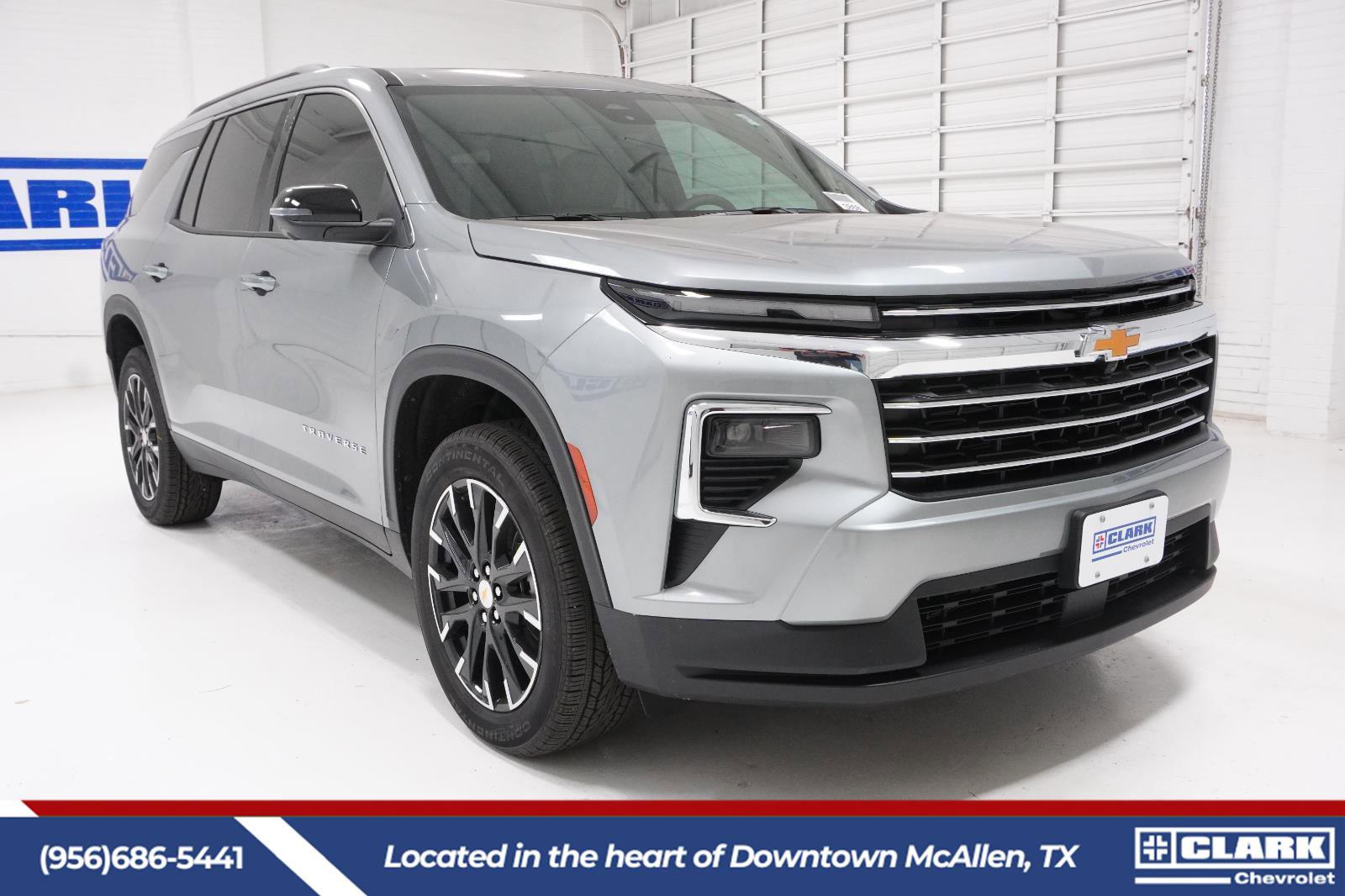 New 2026 Chevrolet Traverse LT w/ Sun and Wheel Package image 3