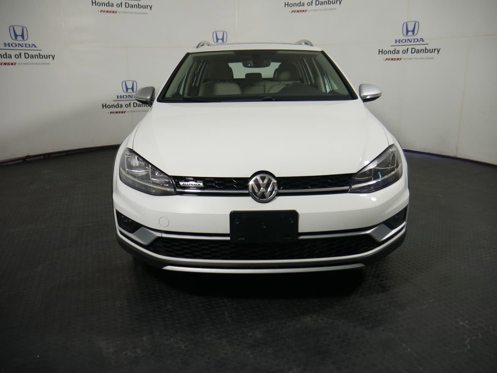 Used 2019 Volkswagen Golf Alltrack S AWD/4WD image 2