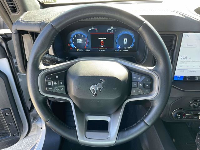Used 2025 Ford Bronco Badlands image 18