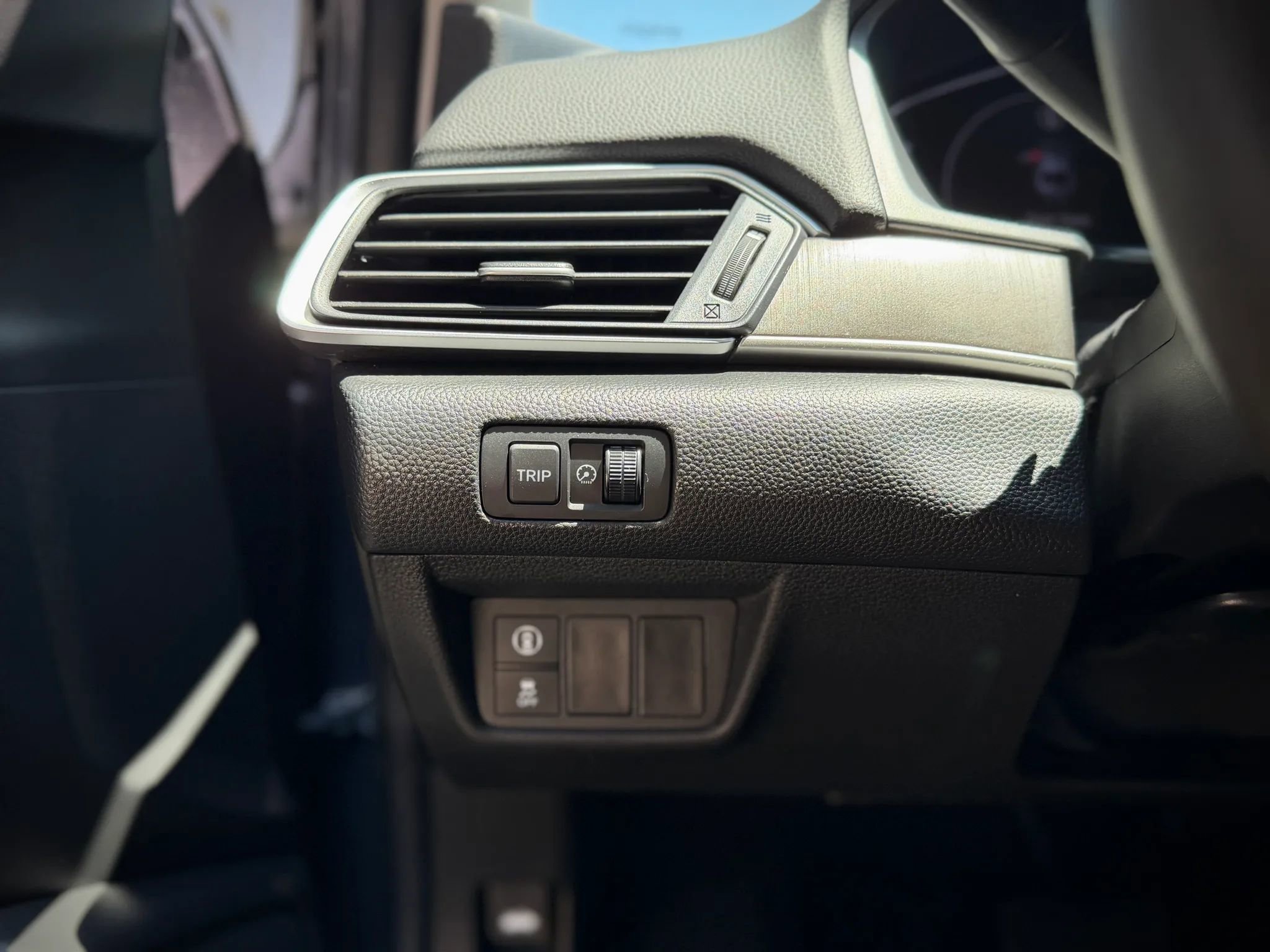 Used 2020 Honda Accord LX image 8