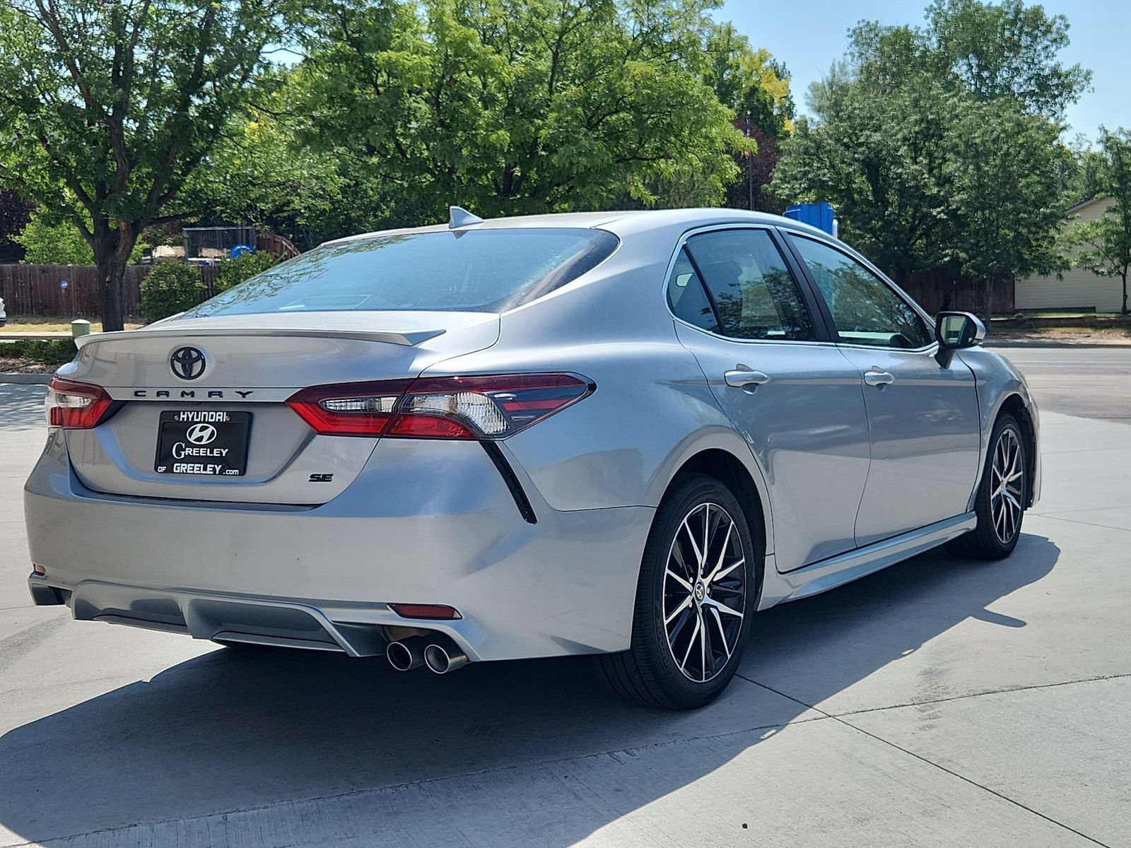 Used 2024 Toyota Camry SE FWD image 5
