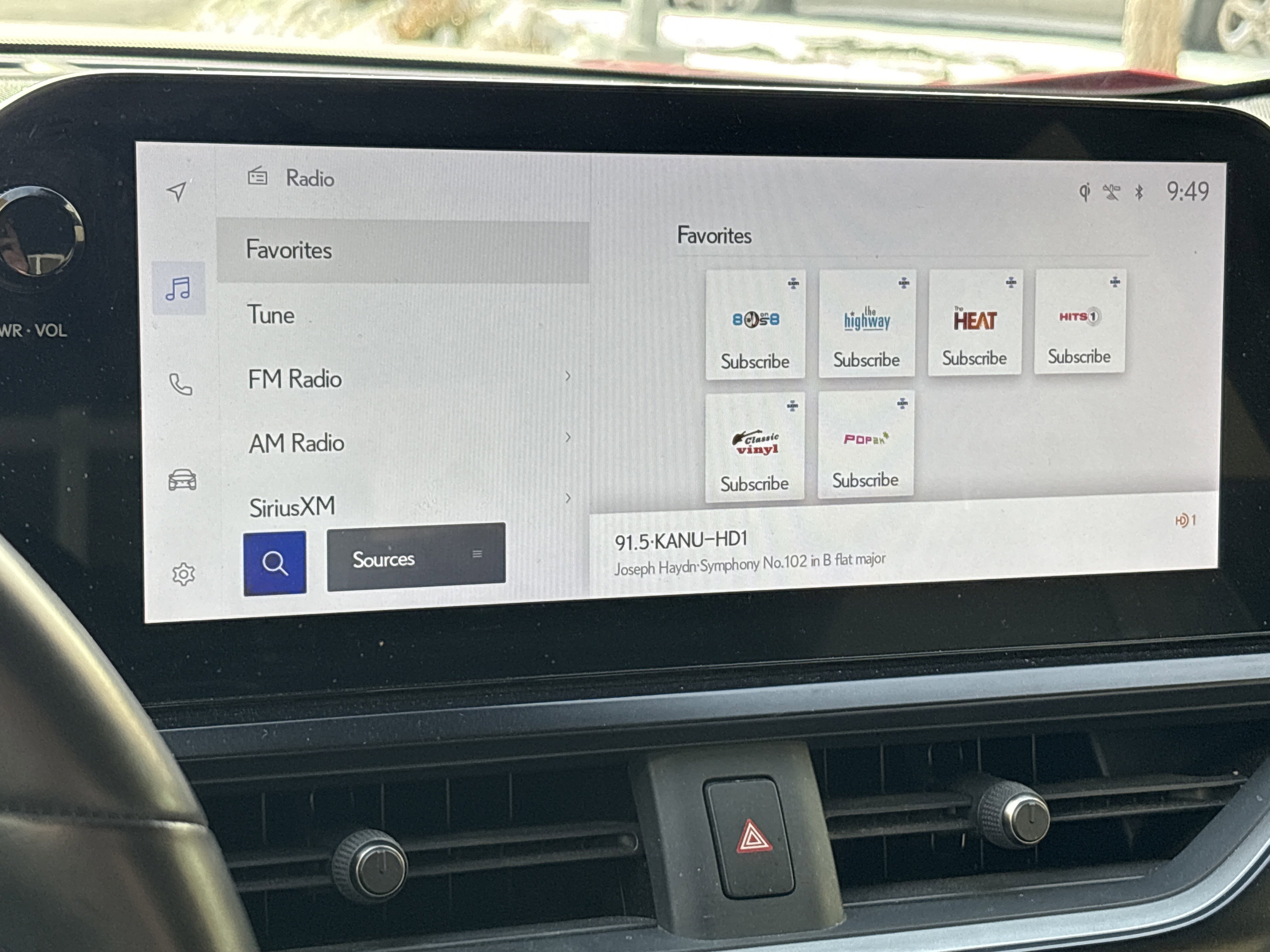 Used 2024 Lexus UX 250h AWD w/ Premium Package image 22