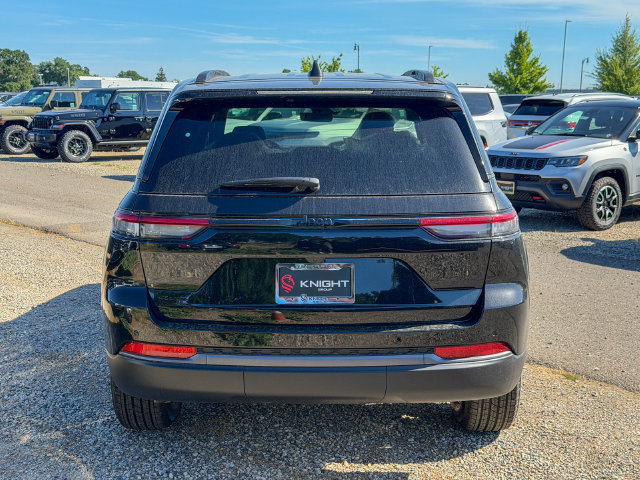 New 2026 Jeep Grand Cherokee Altitude AWD/4WD image 7