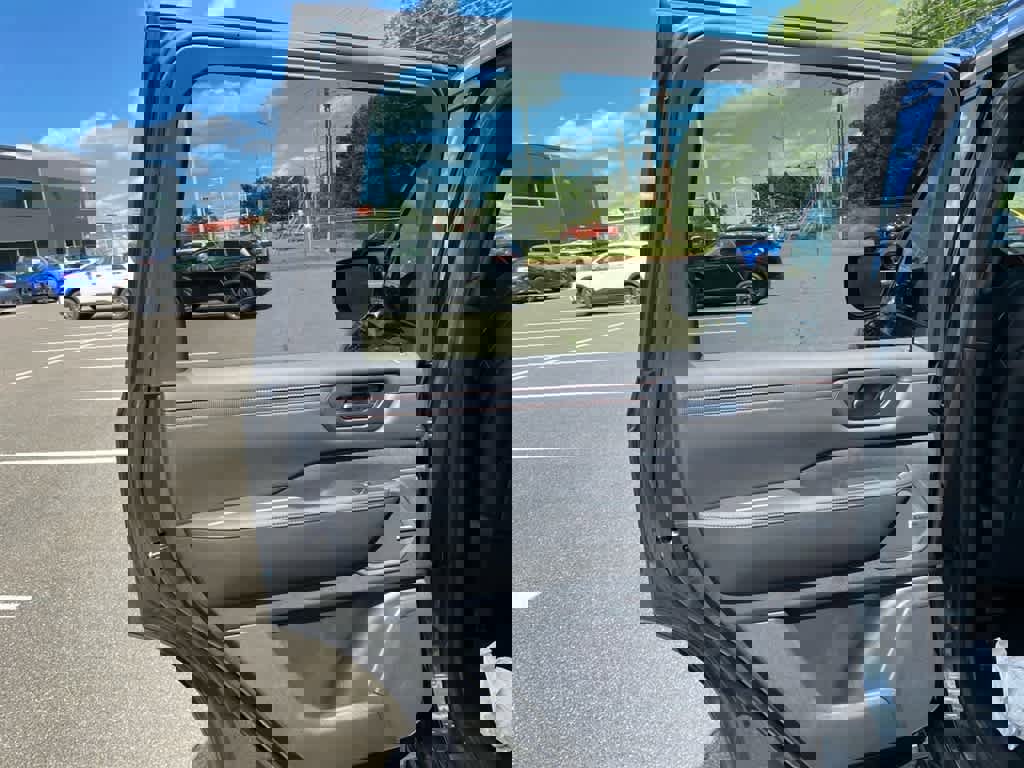 New 2025 Nissan Armada PRO-4X w/ Pro-4X Premium Package image 21