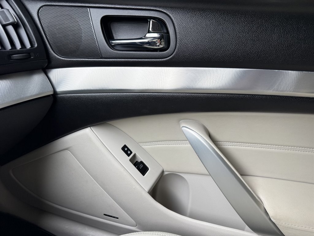 Used 2014 INFINITI Q60 Journey w/ Premium Package RWD image 24
