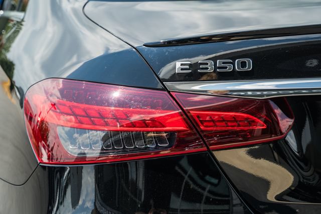 Used 2023 Mercedes-Benz E 350 4MATIC Sedan image 7