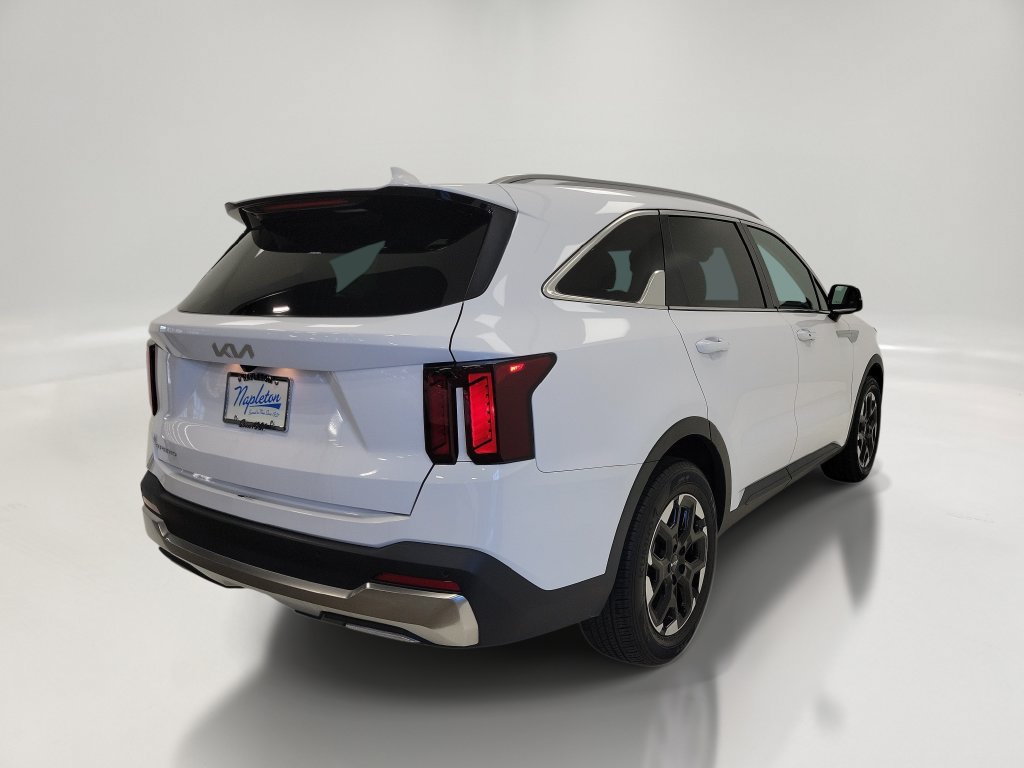 Used 2024 Kia Sorento S FWD image 5