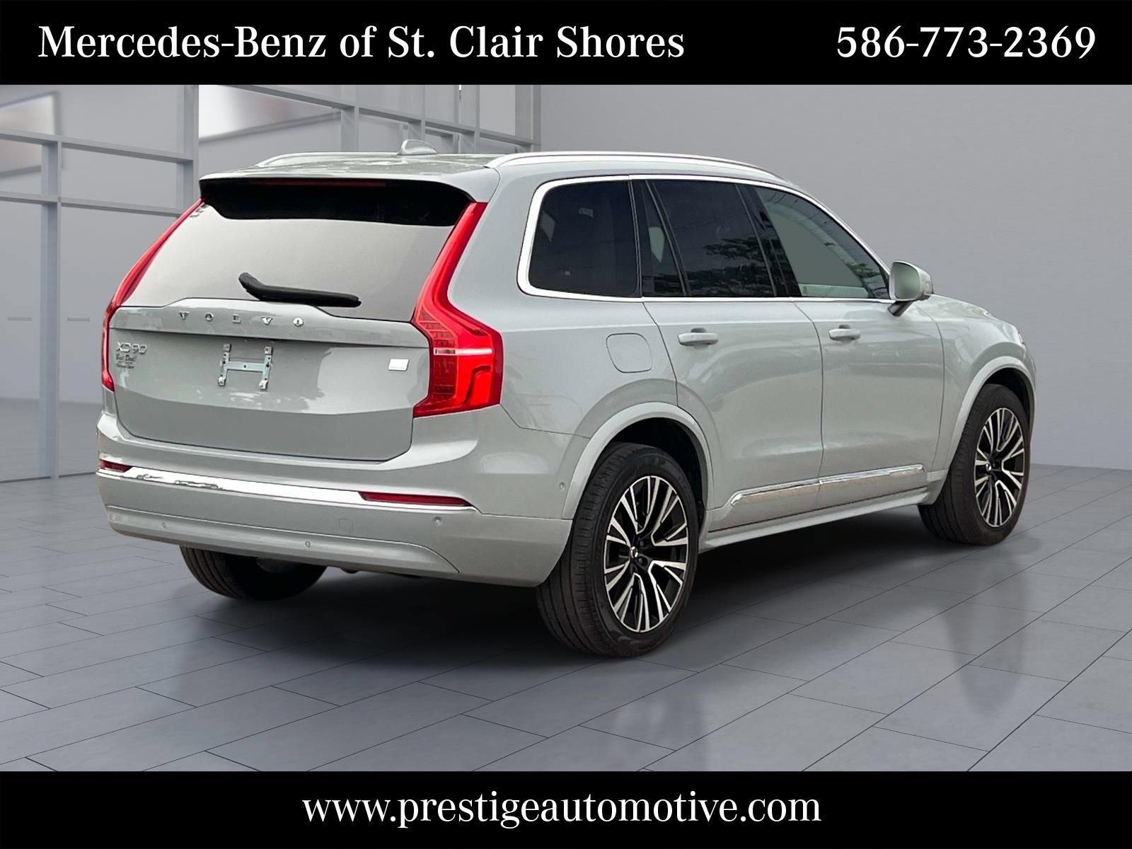 Used 2024 Volvo XC90 T8 Plus AWD/4WD image 6