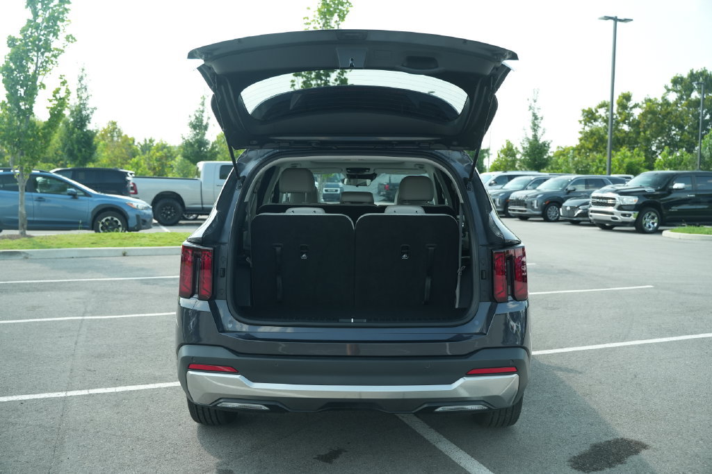 Used 2025 Kia Sorento S w/ Panoramic Sunroof Package FWD image 20