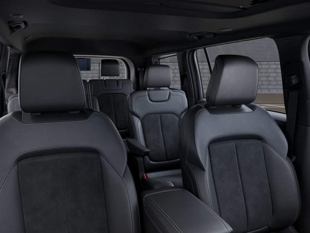 New 2025 Jeep Grand Cherokee L Altitude AWD/4WD image 26