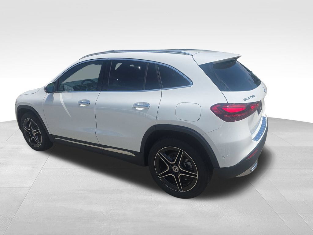 New 2026 Mercedes-Benz GLA 250 4MATIC image 3