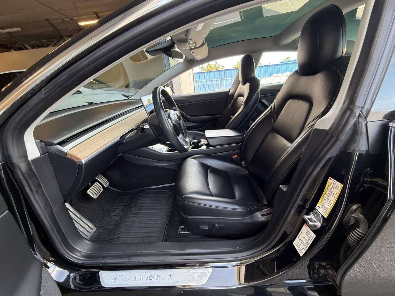 Used 2018 Tesla Model 3 Performance image 28