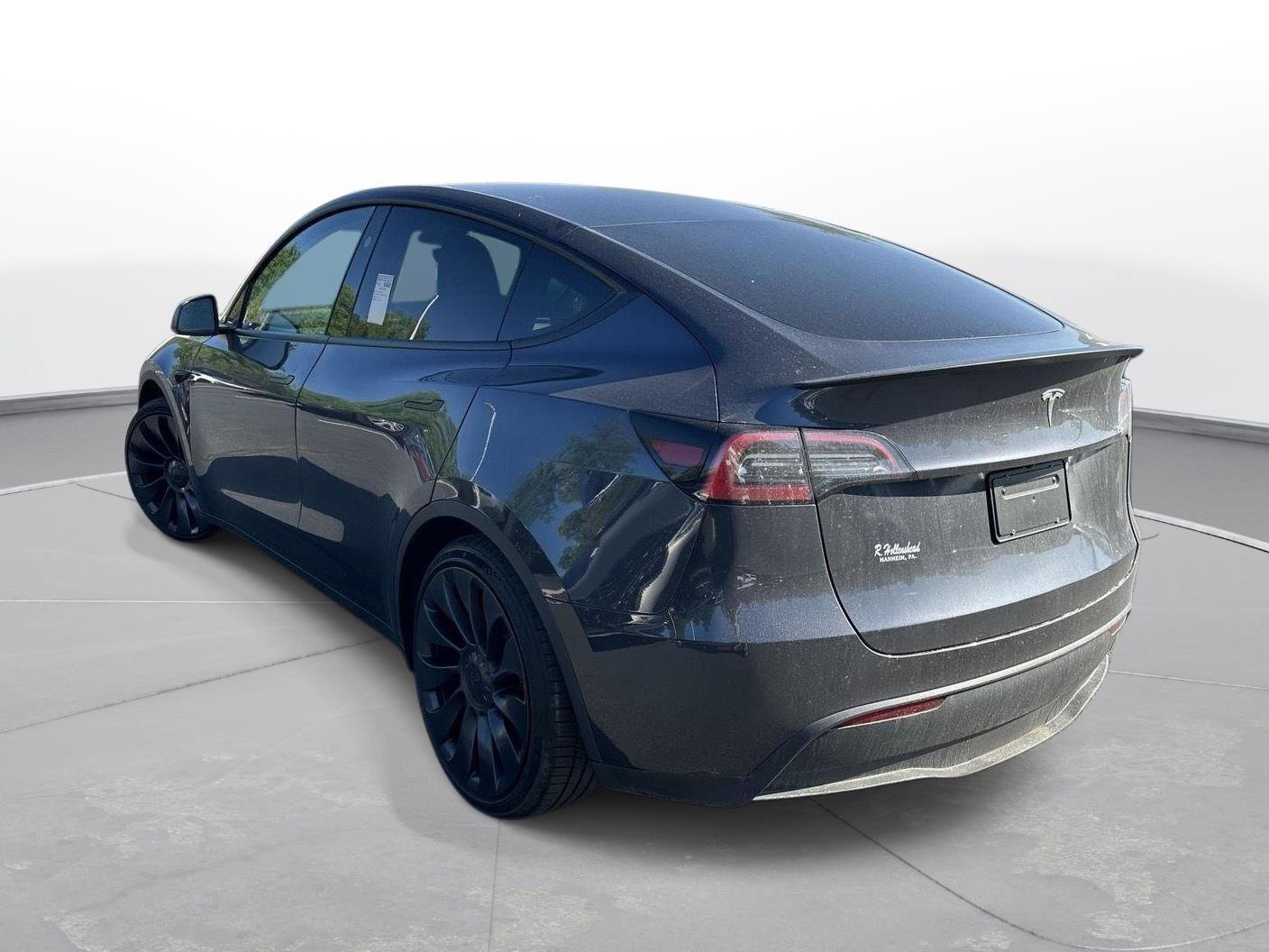 Used 2024 Tesla Model Y Performance image 8