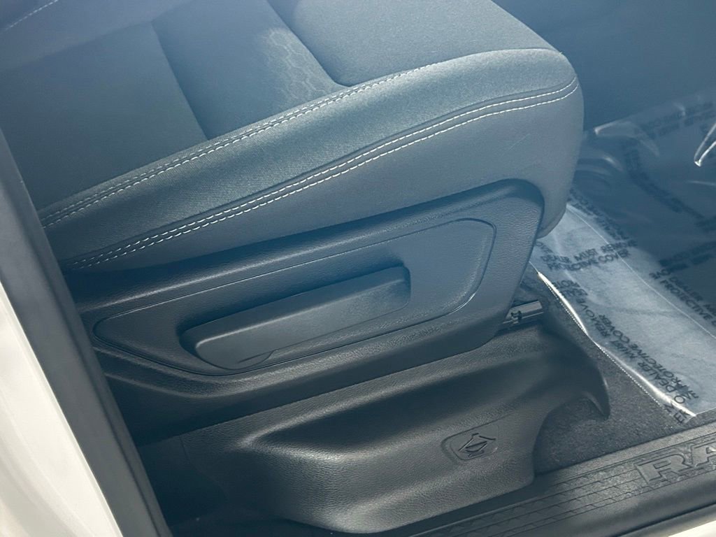 Used 2025 RAM 1500 Big Horn image 32