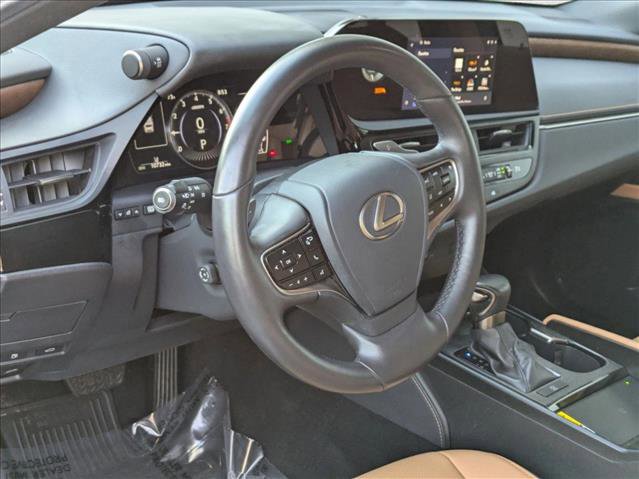 Certified 2025 Lexus ES 350 w/ Premium Package image 10