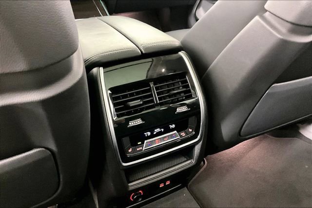 Used 2025 BMW X7 xDrive40i image 10