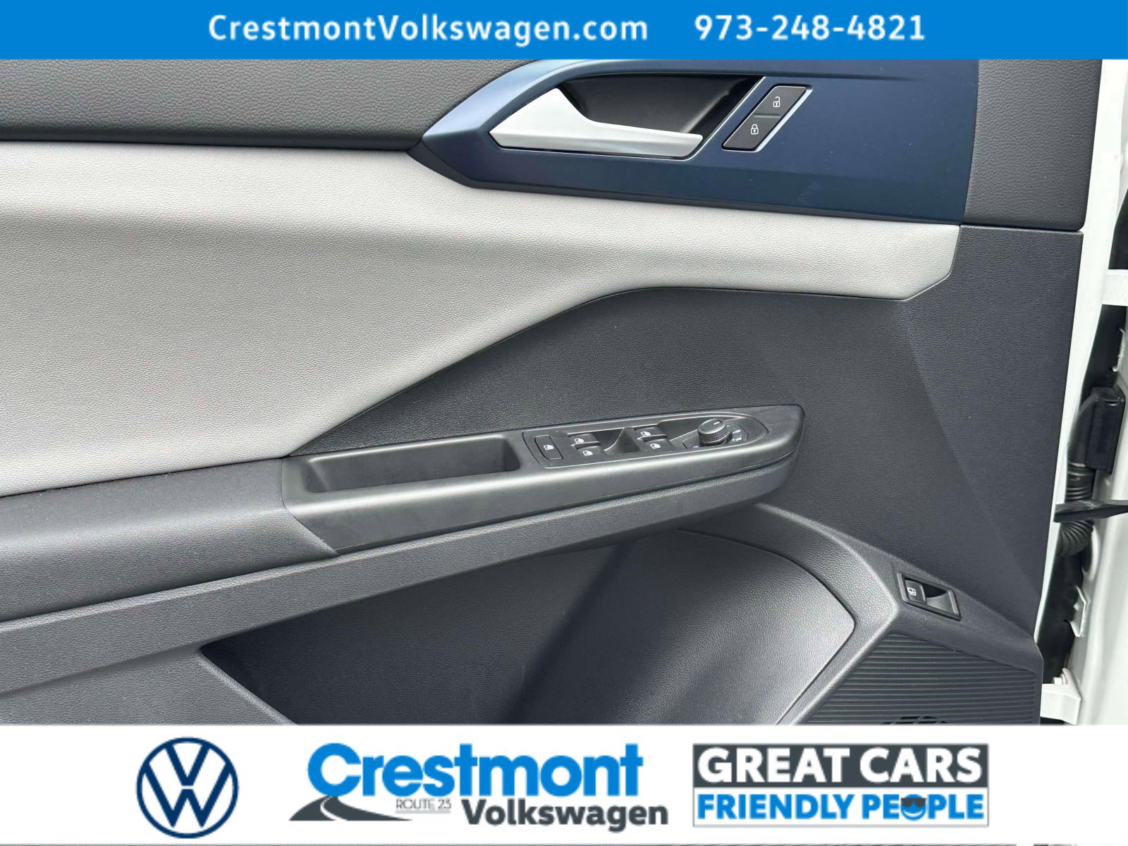 Used 2022 Volkswagen Taos SE w/ Panoramic Sunroof Package image 14