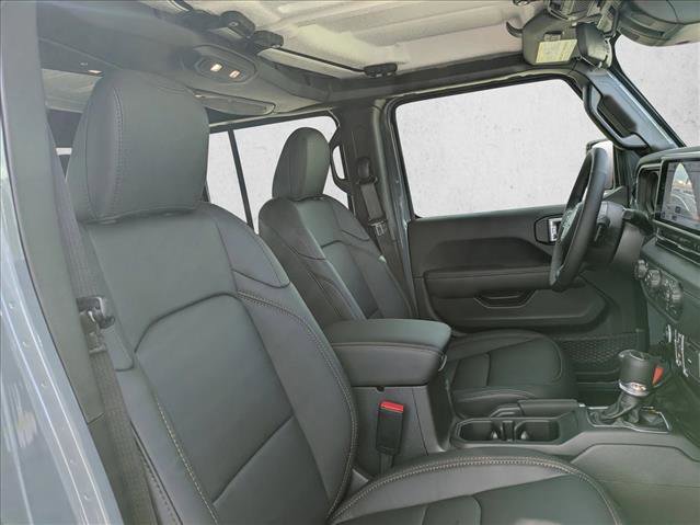 New 2026 Jeep Gladiator Sport image 17