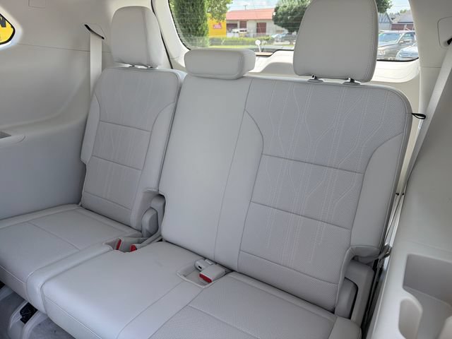 New 2026 Buick Enclave Avenir w/ Super Cruise Package FWD image 20