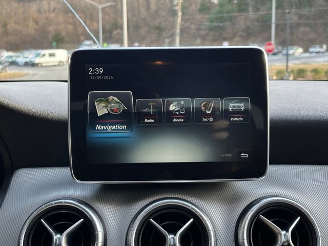 Used 2016 Mercedes-Benz CLA 250 image 35