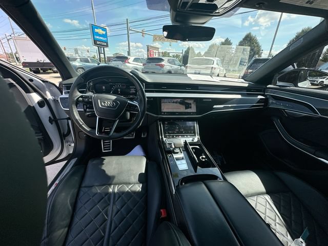 Used 2023 Audi S8 w/ S8 Executive Package AWD/4WD image 23