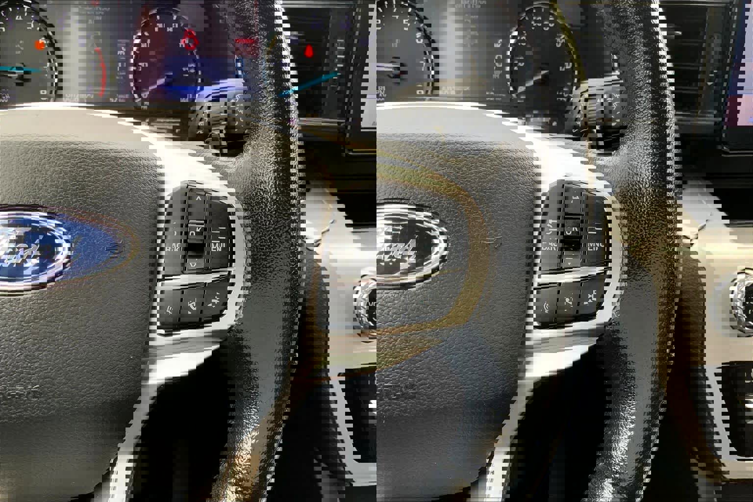 Used 2020 Ford Explorer XLT w/ Equipment Group 202A image 25