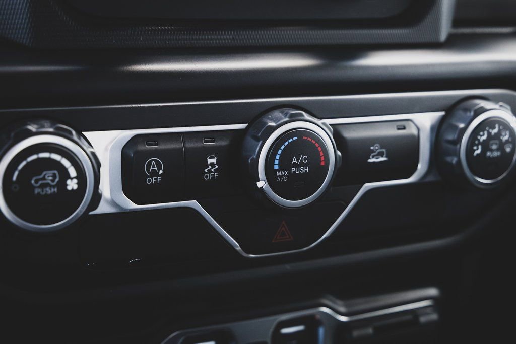 Used 2020 Jeep Gladiator Sport w/ Quick Order Package 24S image 14