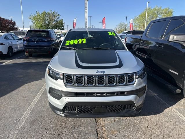 Used 2025 Jeep Compass Sport w/ Mopar Graphics Package image 8