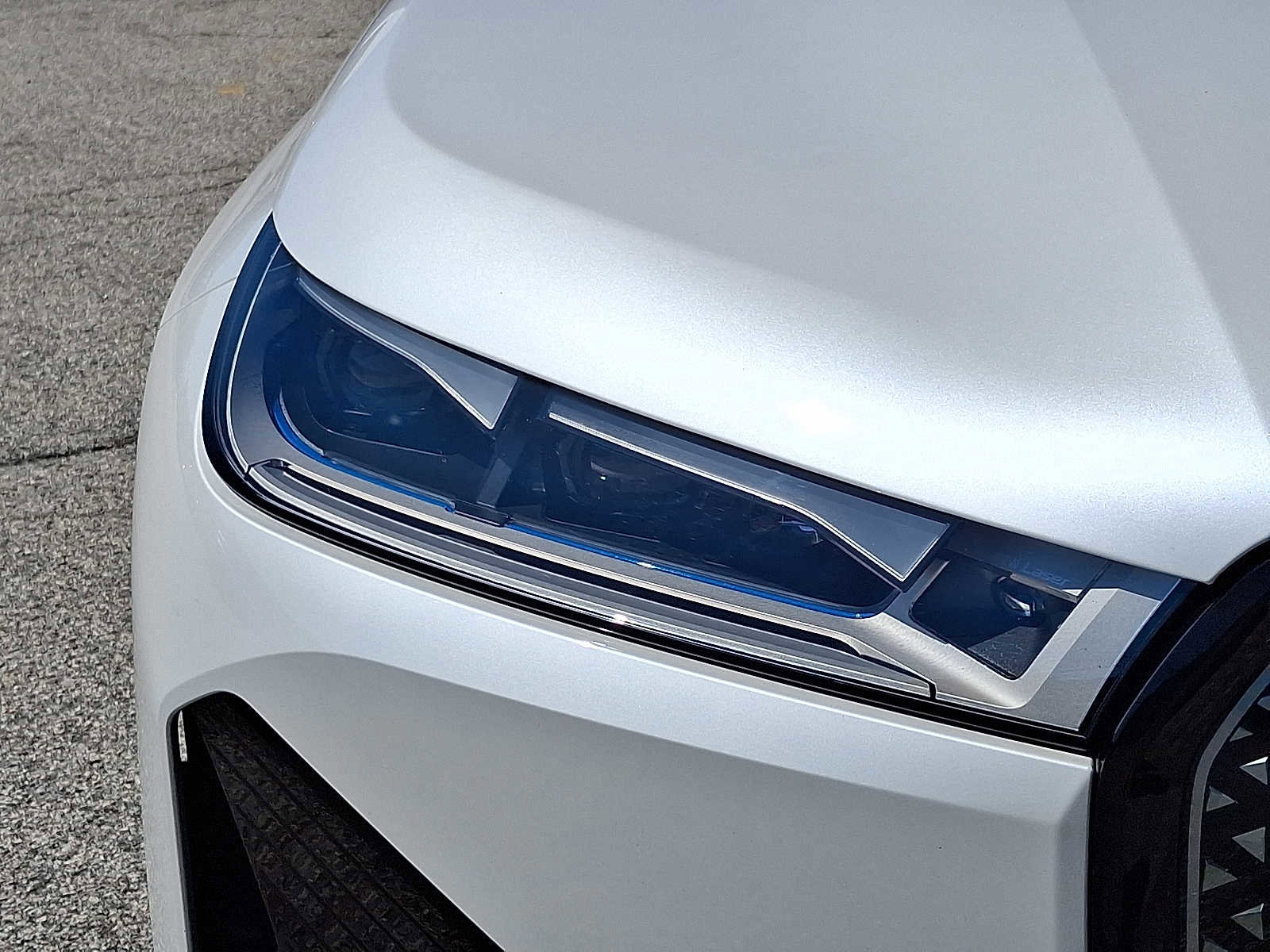 Used 2024 BMW iX M60 image 9