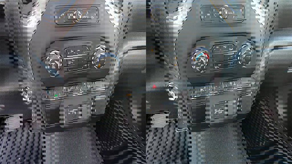 New 2026 Chevrolet Silverado 1500 Custom w/ Turbomax Blackout Package image 24