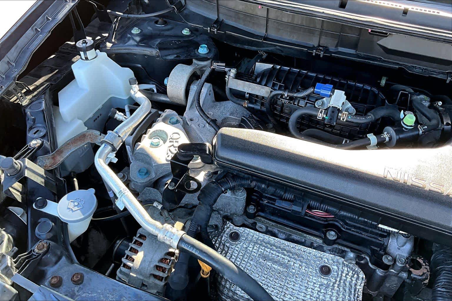 Used 2018 Nissan Rogue SV image 33