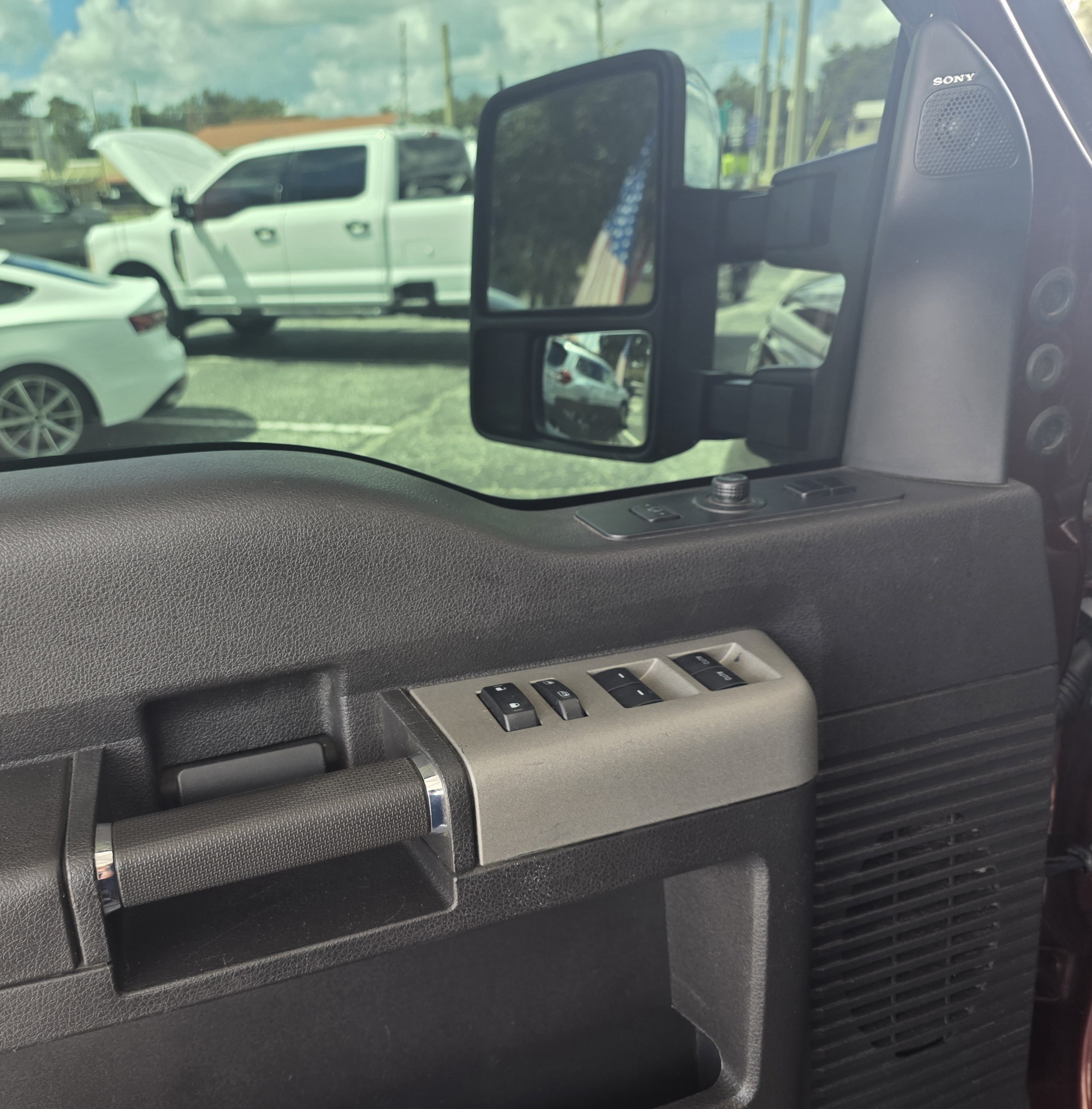 Used 2015 Ford F350 Lariat w/ Chrome Package AWD/4WD image 15