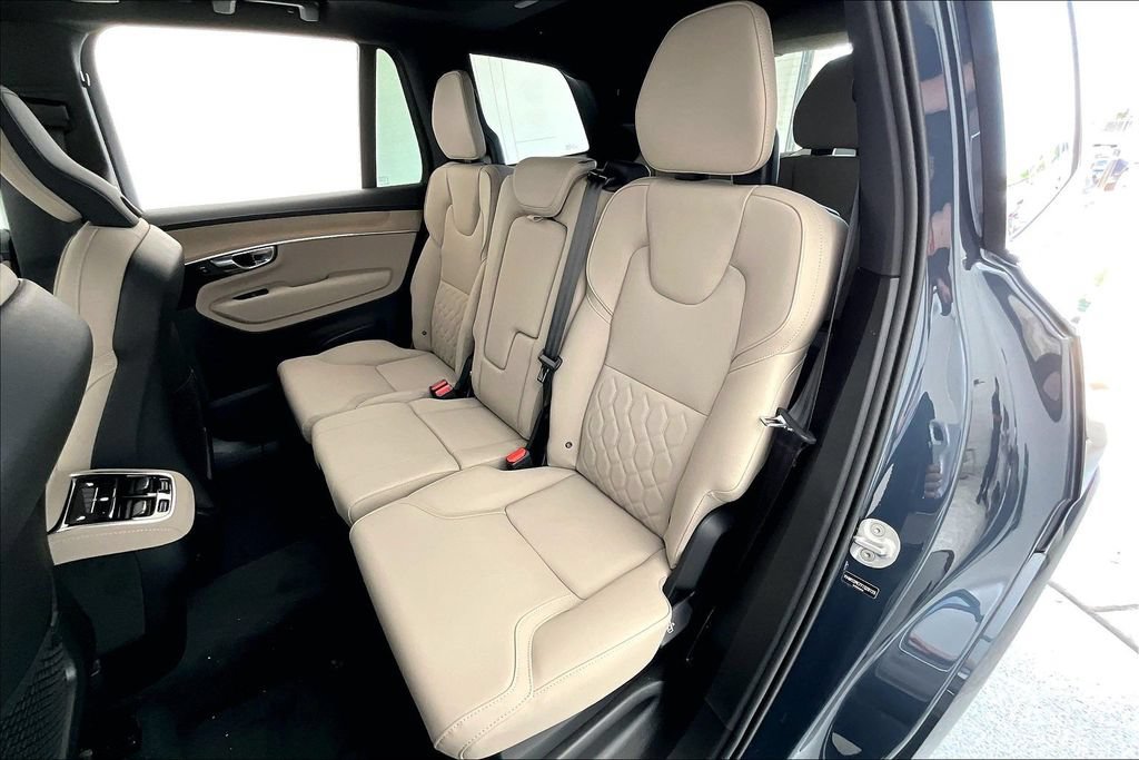 New 2026 Volvo XC90 B5 Plus AWD/4WD image 22
