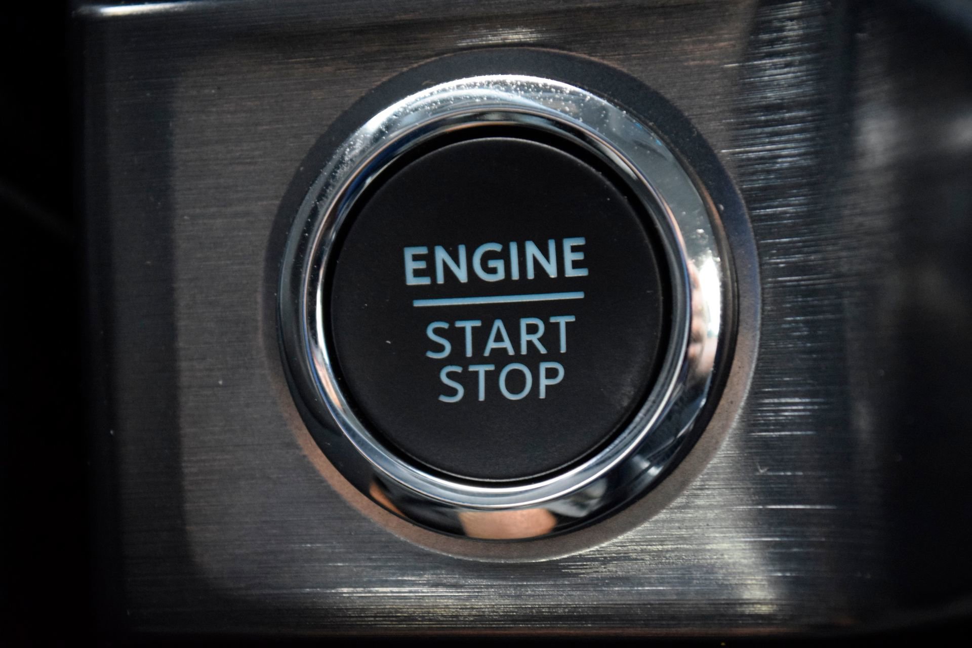 Used 2025 Ford F350 Lariat w/ FX4 Off-Road Package image 15