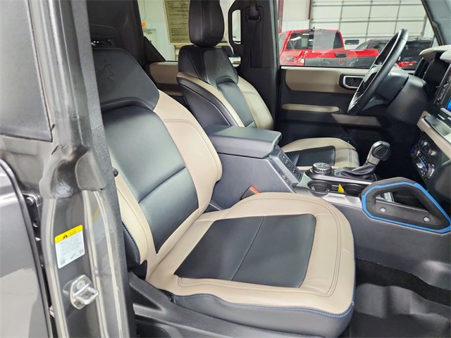Used 2023 Ford Bronco Wildtrak image 39