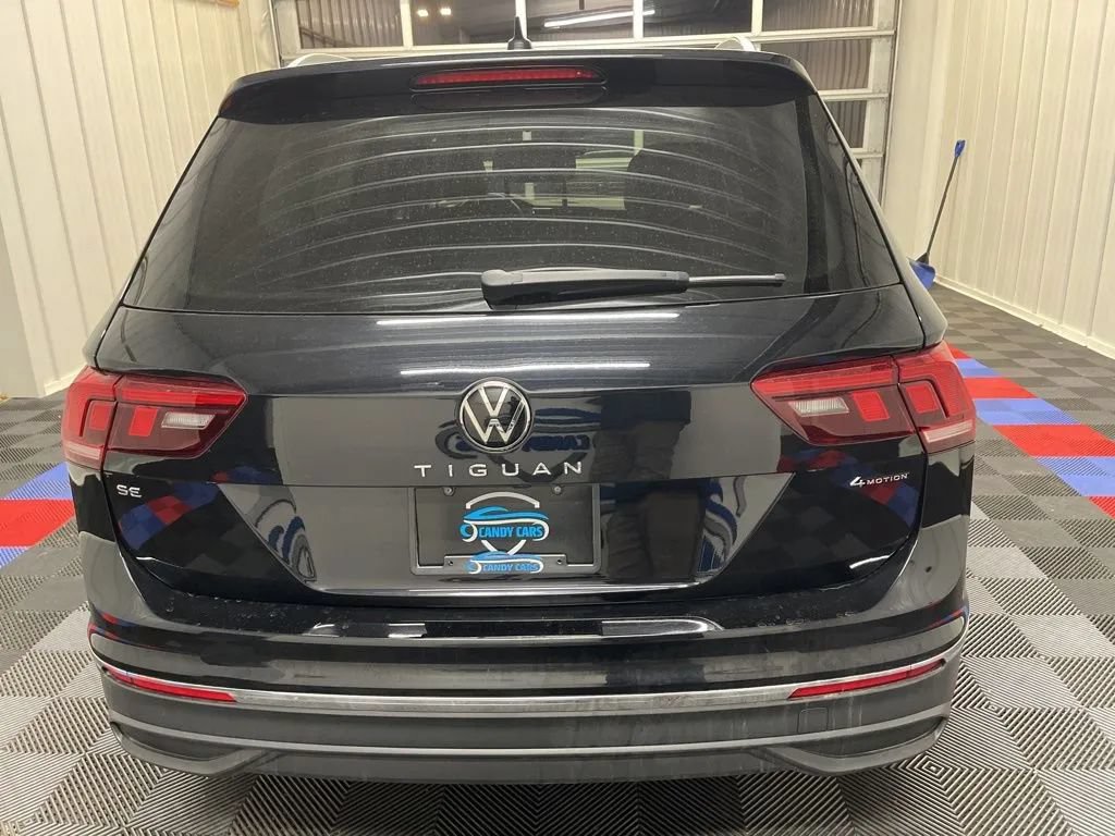 Used 2023 Volkswagen Tiguan SE AWD/4WD image 4