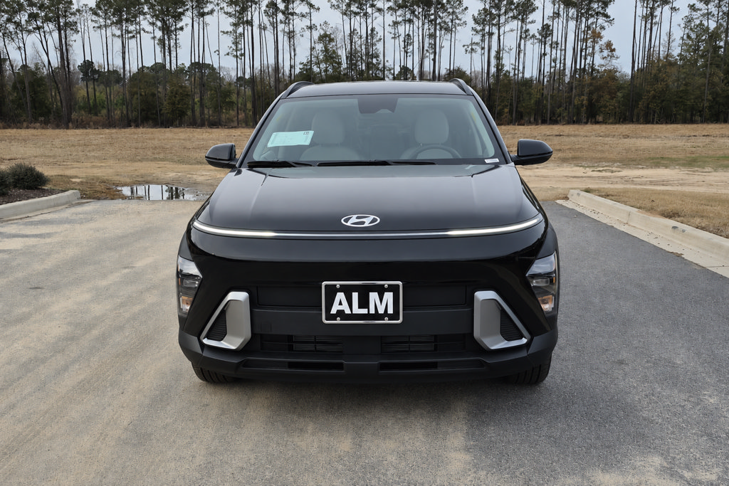 New 2027 Hyundai Kona SEL Sport FWD image 3