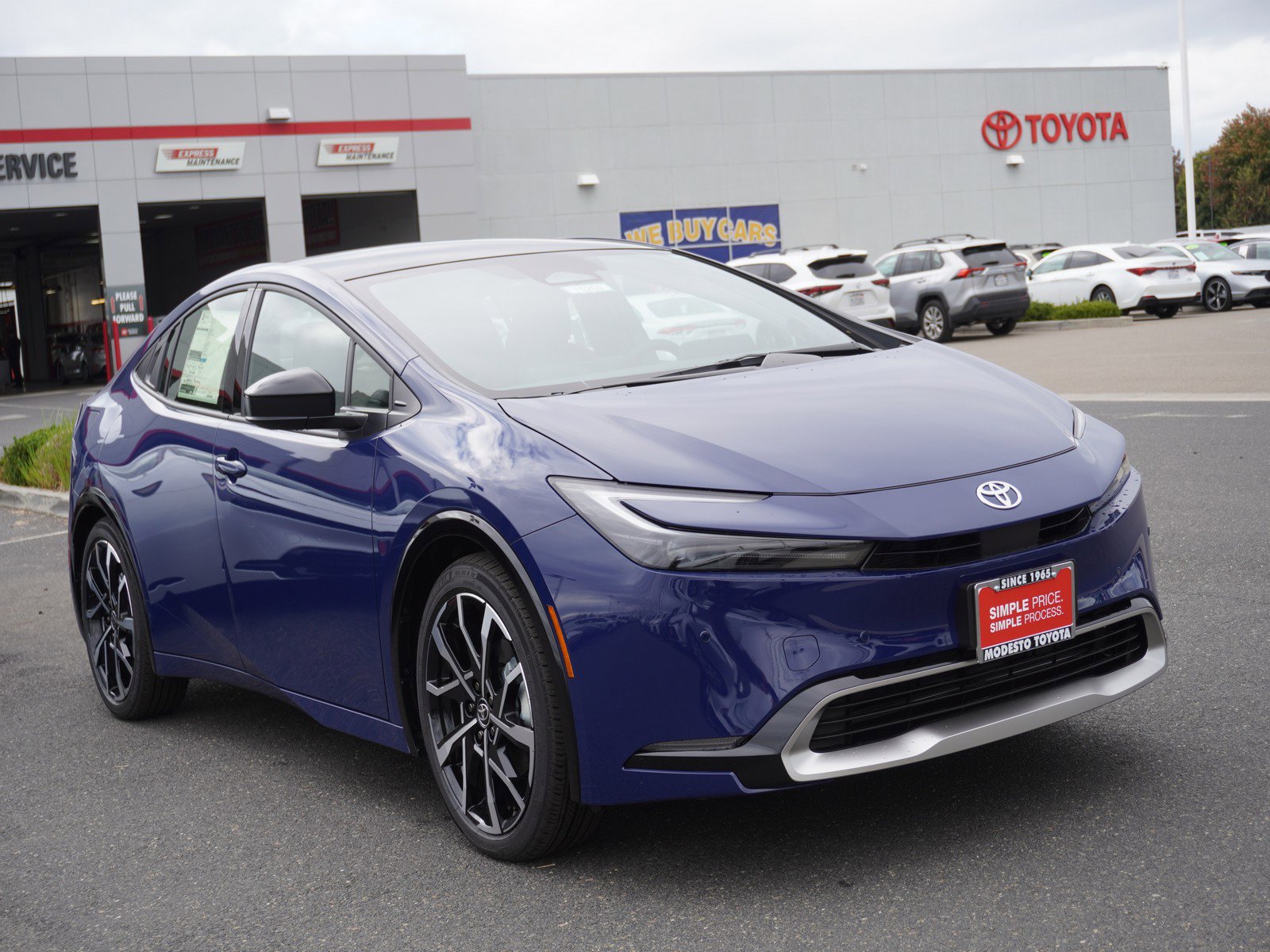New 2026 Toyota Prius Plug-In Hybrid FWD image 1