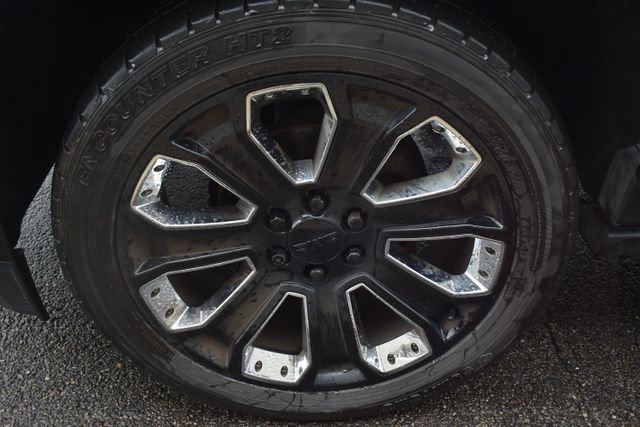Used 2020 GMC Yukon Denali w/ Denali Ultimate Black Edition AWD/4WD image 57