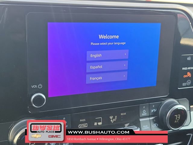 Used 2024 Toyota Highlander LE AWD/4WD image 28