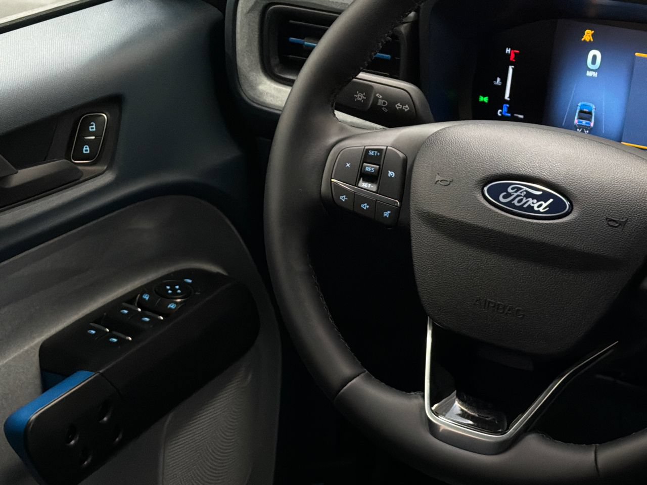 New 2026 Ford Maverick XLT w/ XLT Luxury Package FWD image 18