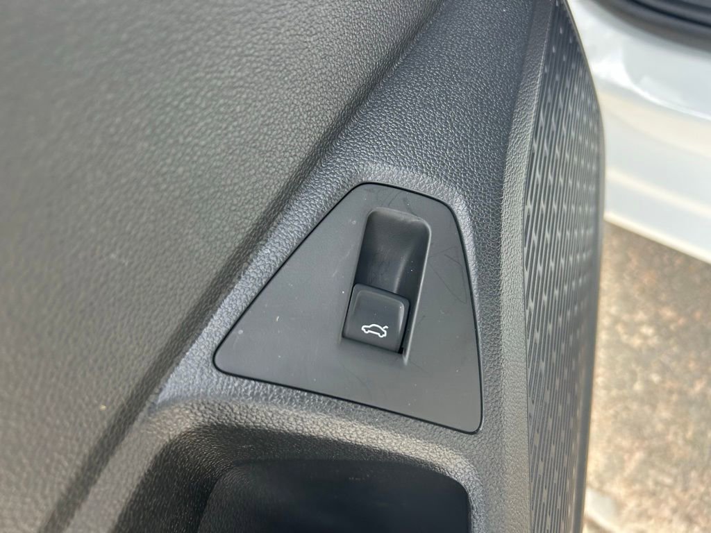 Used 2025 Volkswagen Jetta Sport image 48